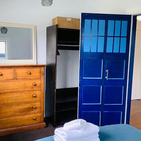 Uptown City Haven - Christchurch Townhouse Екстер'єр фото